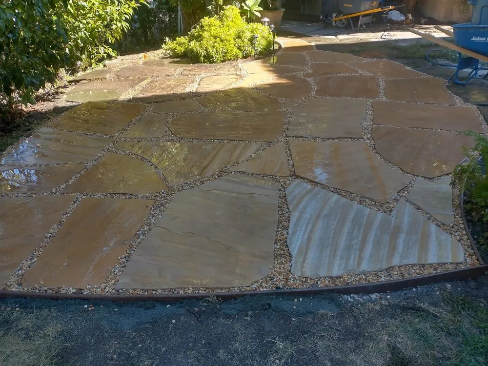 Trusted yard maintenance in Berkeley, CA by Roca Fuerte Landscaping