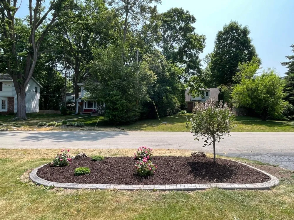 Local yard cleanup service in Milwaukee, WI - ROCA Landscaping