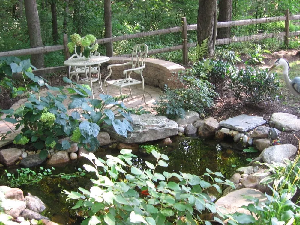 Custom lawn care service for homes across Huntingdon Valley, PA - Rocco Landscapes