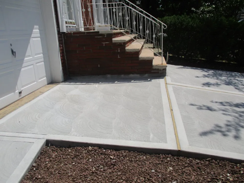 Reliable lawn mowing service experts serving Staten Island, NY - Rocco's Landscaping and Concrete Service