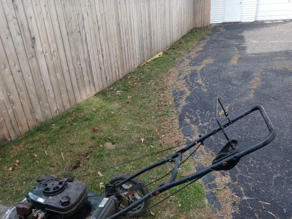 Trusted yard cleanup service for residential properties across Gardner, IL - Rocha's Lawn Service