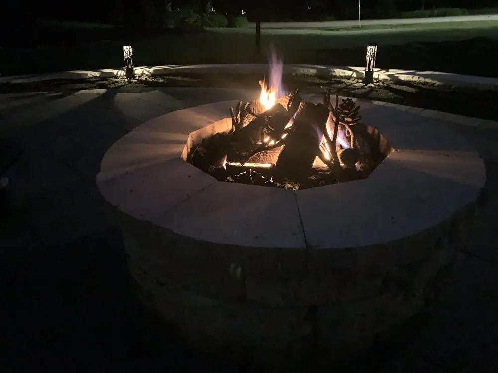 Custom landscaping services experts serving Chicago, IL - Roche Landscaping