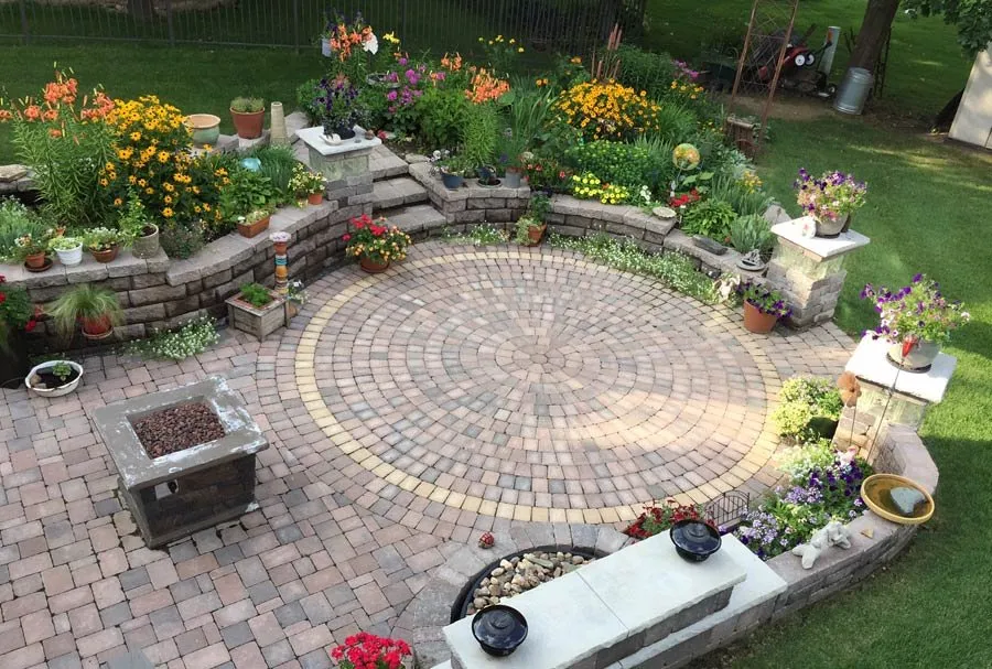 Expert yard maintenance near you in Oronoco, MN by Rochester Landscaping Service