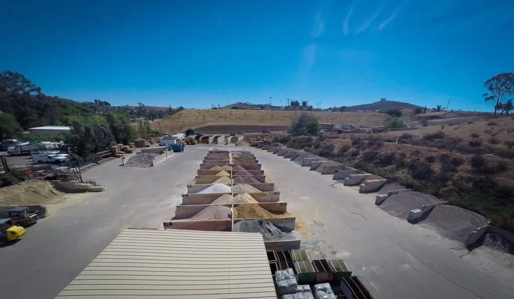 Professional yard cleanup service in El Cajon, CA - Rock & Block