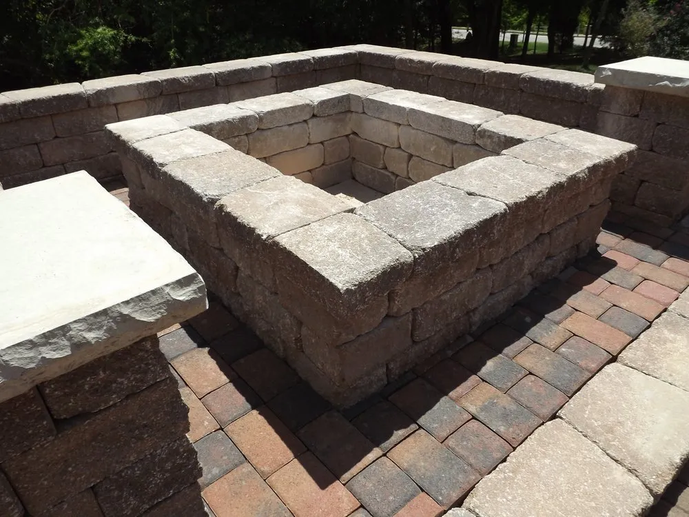 Local residential landscaping in Fenton, MO by Rock & Block