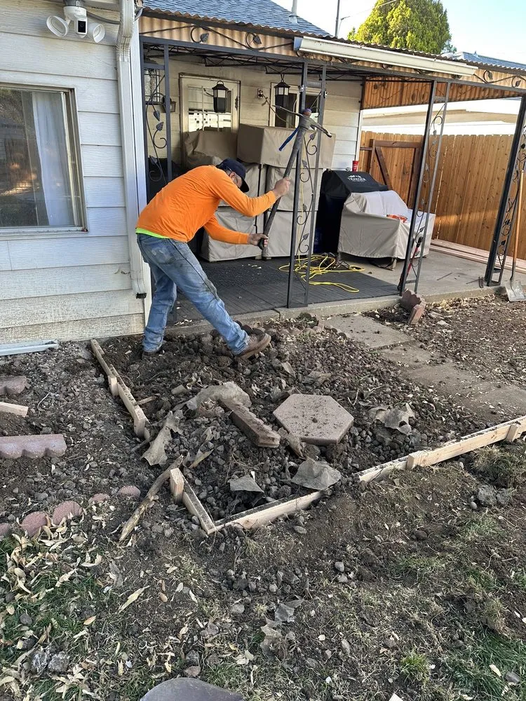 Expert lawn mowing service experts serving Denver, CO - Rock & Mortar Landscaping Concrete