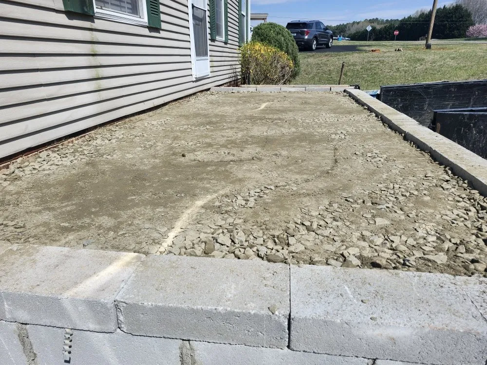 Professional outdoor landscaping experts serving Lincolnton, NC - Rock & Timber Backyard Creations