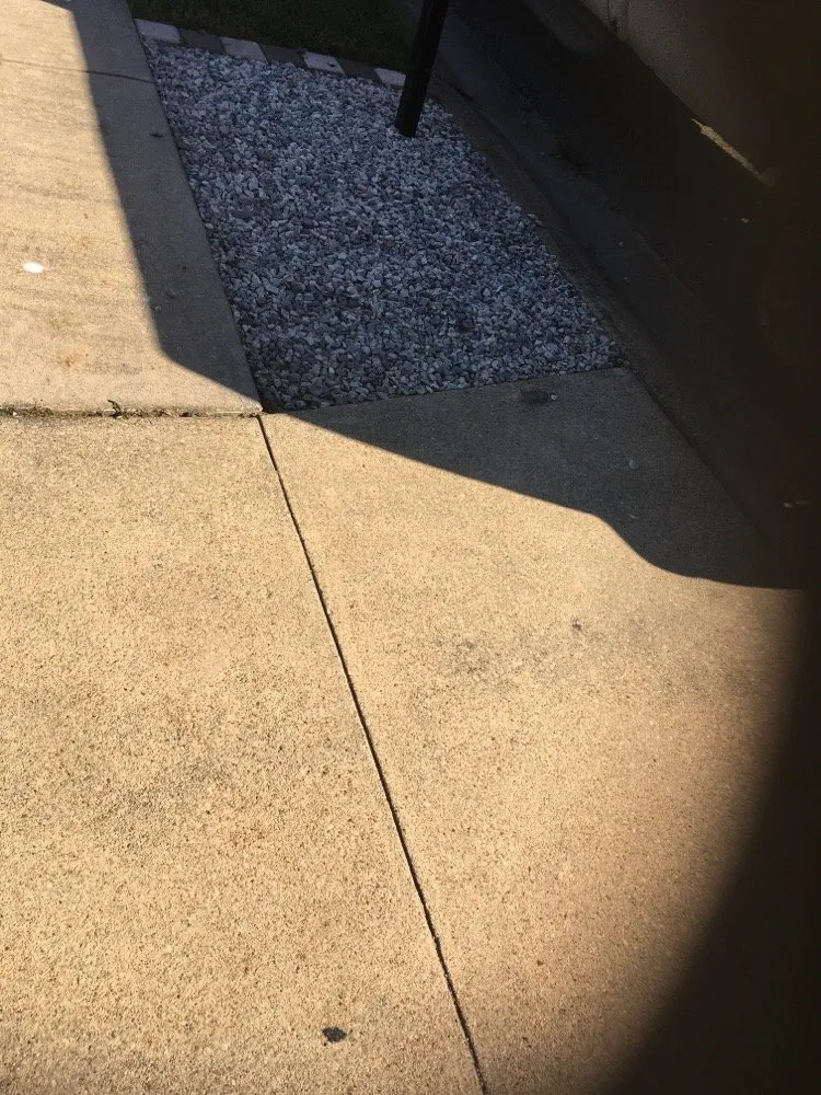 Professional lawn mowing service experts serving Newark, DE - Rock Diamond Paving