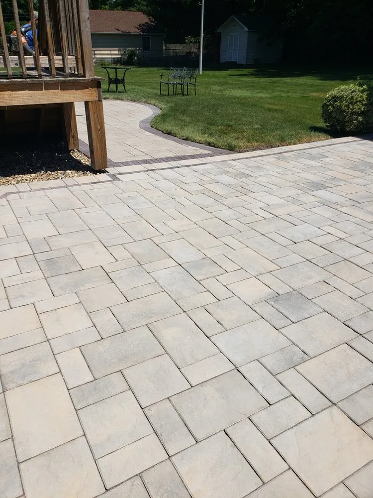 Trusted lawn care service experts serving East Hampton, CT - Rock Landscaping & Construction