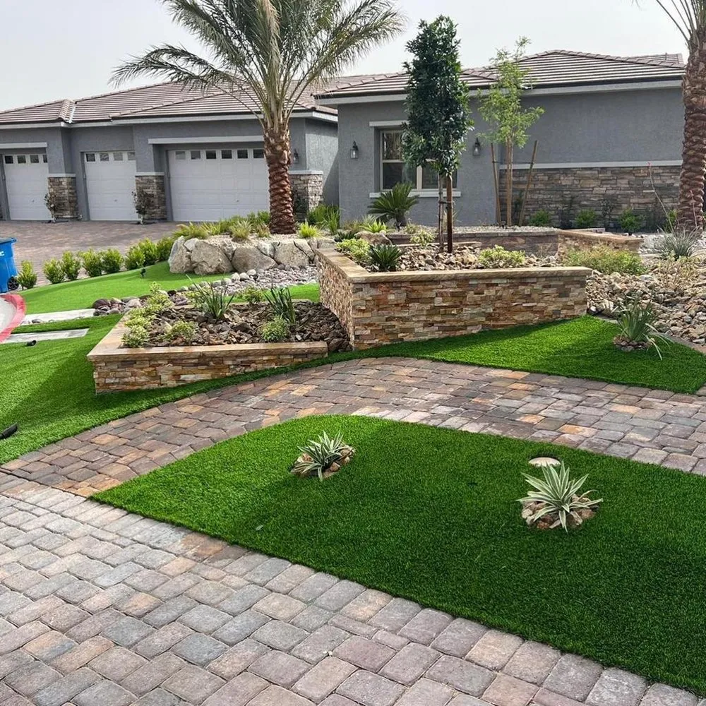 Affordable lawn care service experts serving San Diego, CA - Rock N Block- Turf N Hardscapes