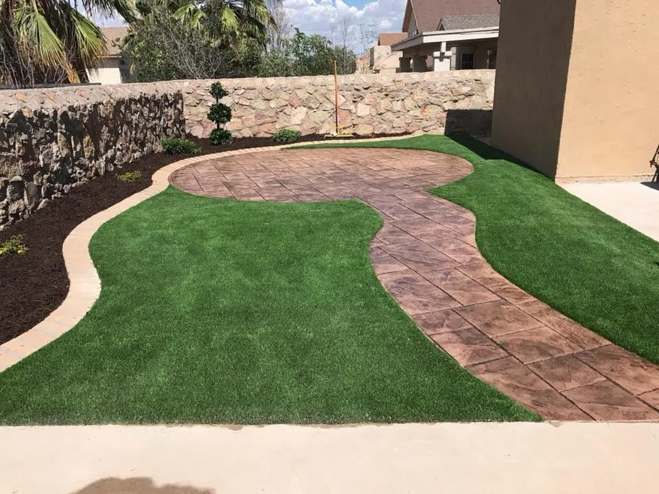 Professional yard maintenance experts serving El Paso, TX - Rock N Turf