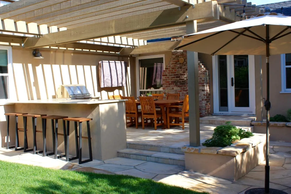 Professional outdoor landscaping for year-round maintenance in San Carlos, CA by Rock Paper Clippers