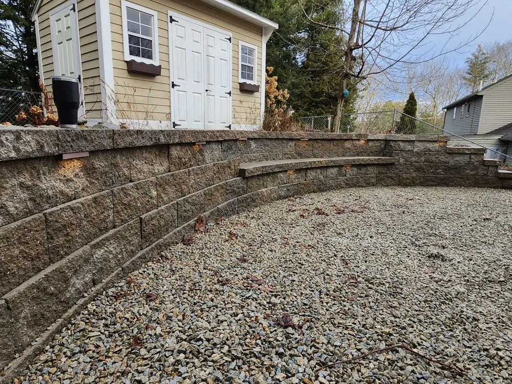 Custom garden landscaping experts serving Nashua, NH - Rock-Pebble-Shears