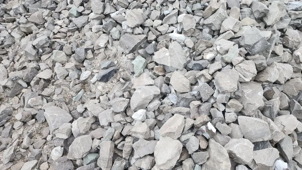 Local outdoor landscaping experts serving Sedalia, MO - Rock solid Landscapes