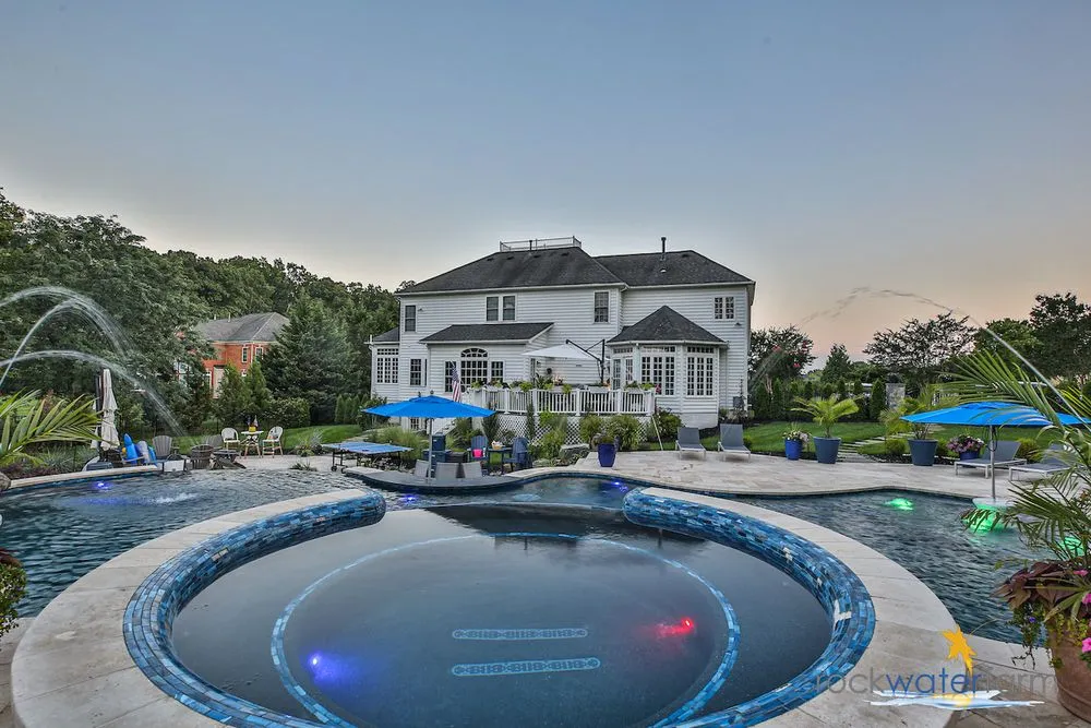 Custom lawn mowing service in Aldie, VA - Rock Water Farm Landscapes & Hardscapes