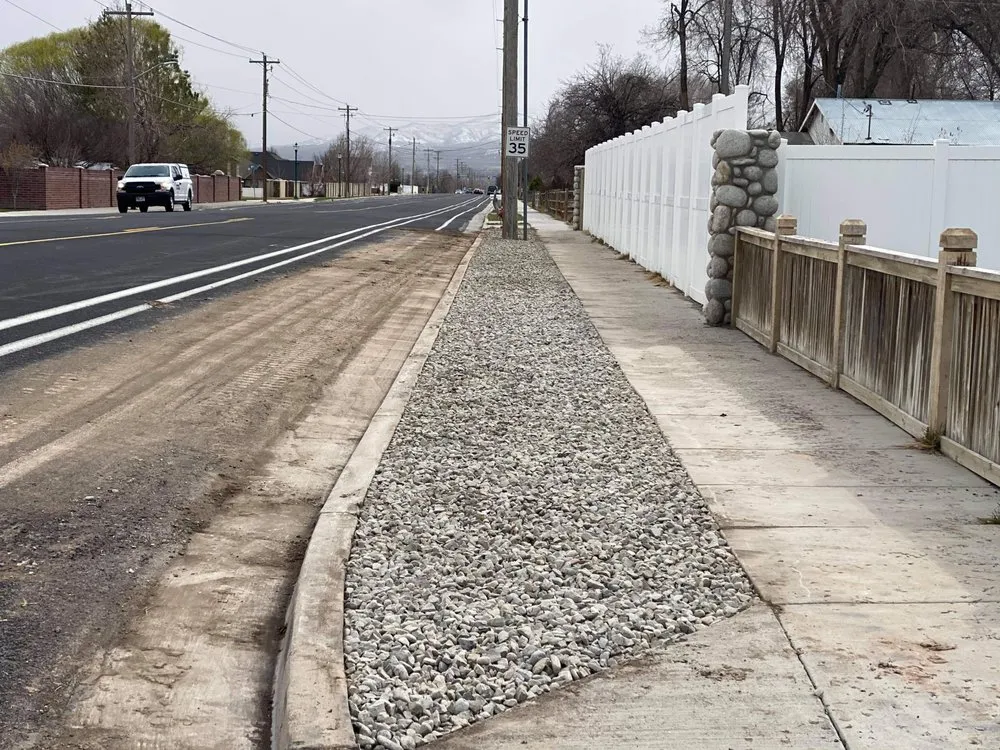 Top-rated landscaping services for beautiful yards in Herriman, UT by Rockaholics Hardscapes