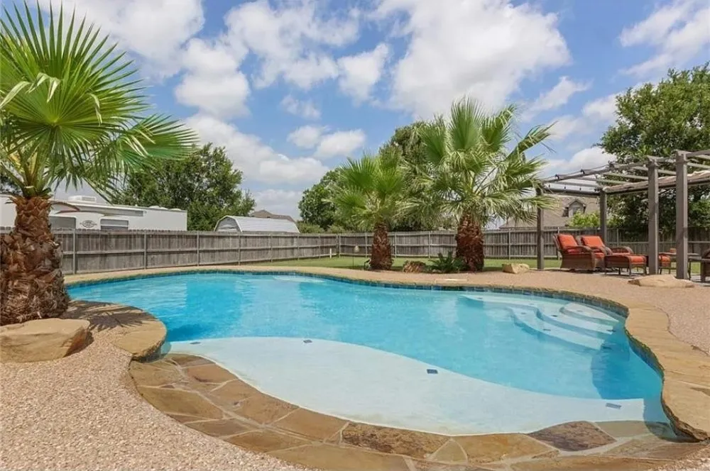 Reliable yard cleanup service near you across Robinson, TX - Rocket Landscape & Design