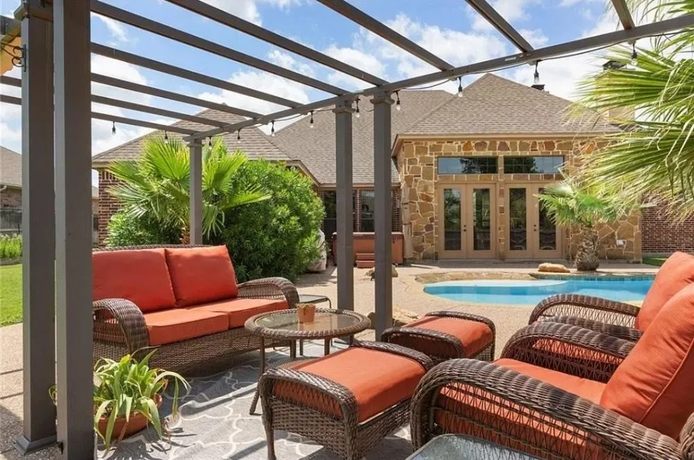 Custom outdoor landscaping experts serving Robinson, TX - Rocket Landscape & Design