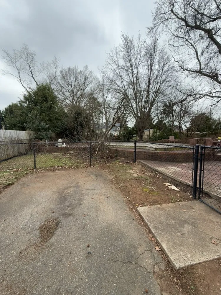 Reliable lawn care service experts serving Charlotte, NC - Rocket Lawn Care