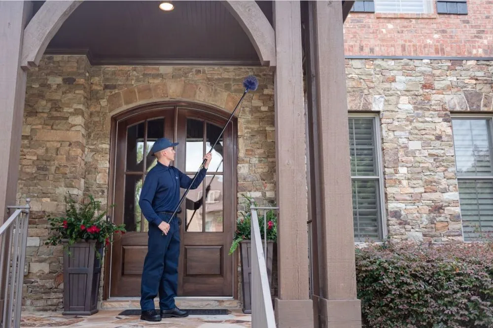 Affordable outdoor landscaping experts serving Jupiter, FL - Rocket Pest Control