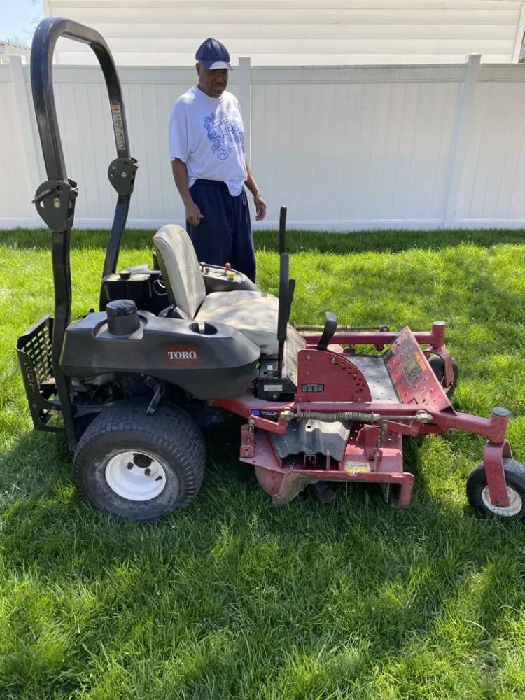 Local lawn care service for residential properties across Portsmouth, VA - Rockett services