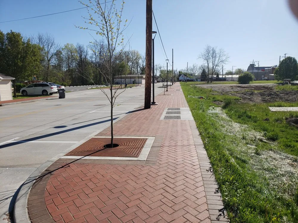 Custom garden landscaping for year-round maintenance in Albany, IN by Rockhammer Outdoor Living & Design