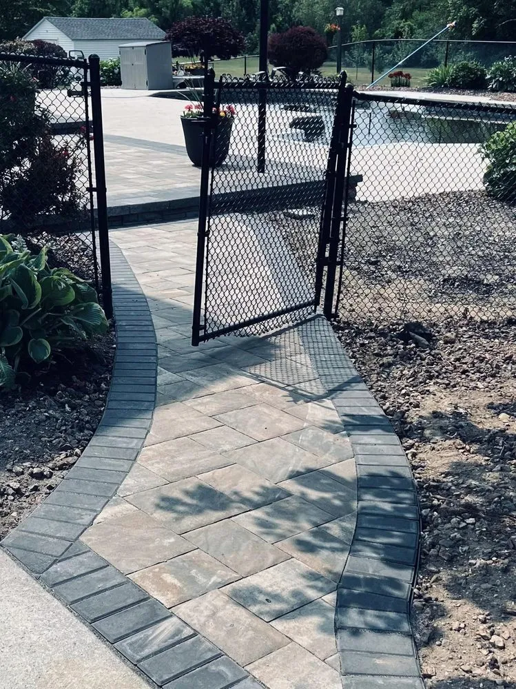 Custom landscaping services experts serving Cape Coral, FL - Rockheadz Pavers and Hardscapes