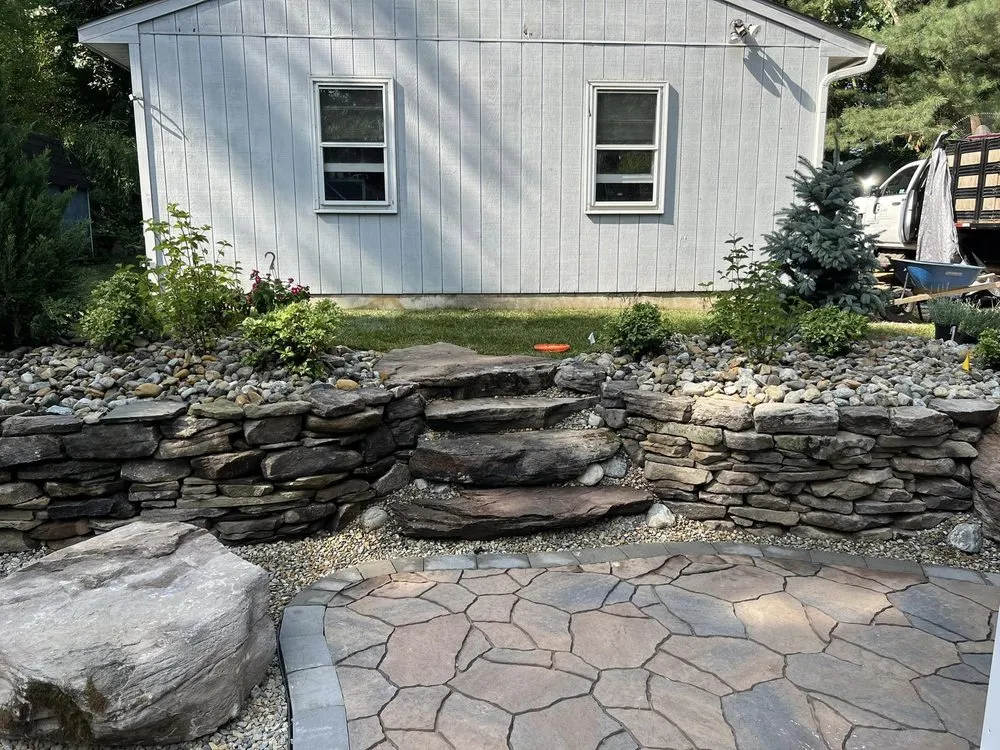 Affordable landscape design in Cape Coral, FL - Rockheadz Pavers and Hardscapes