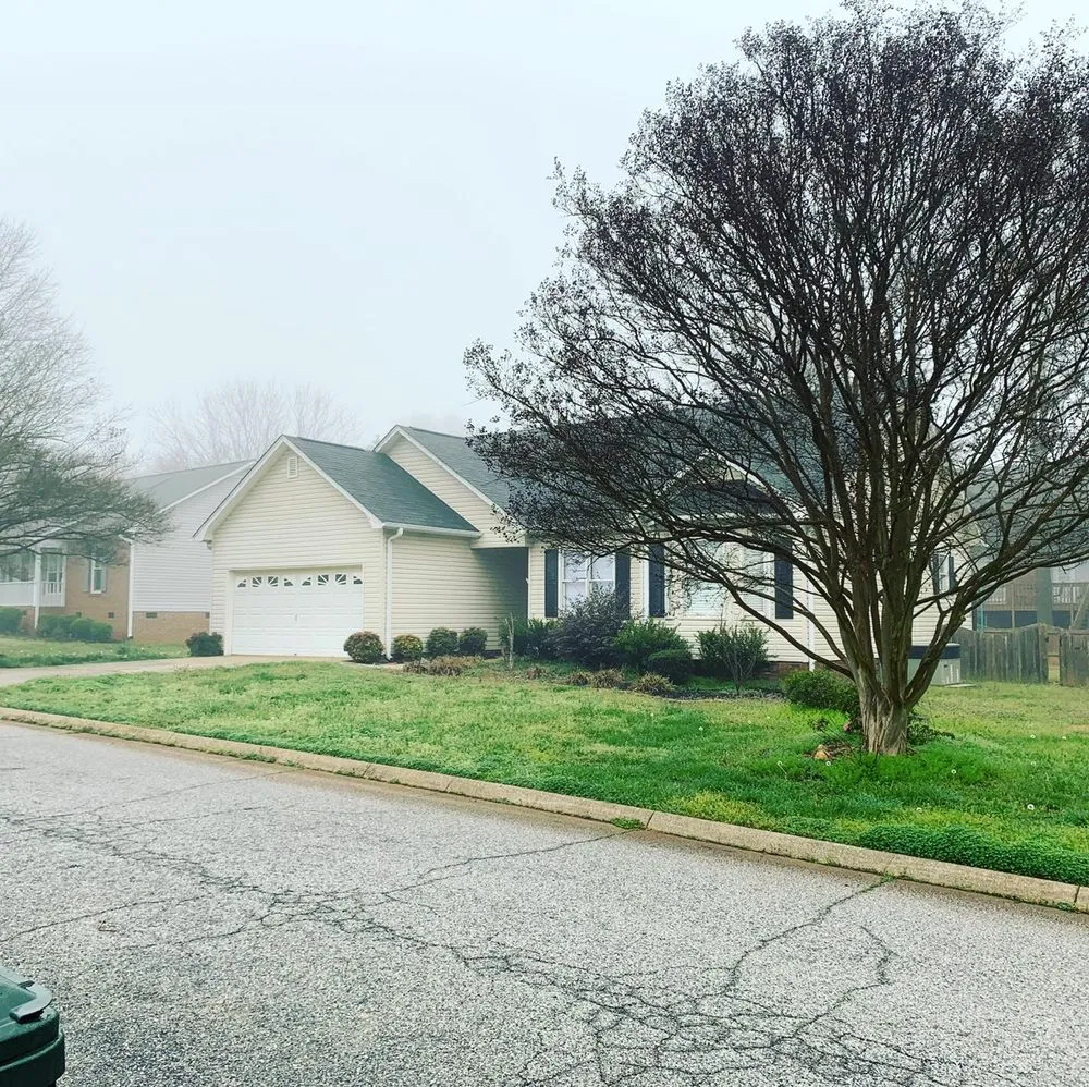 Expert lawn care service for homes in Simpsonville, SC by Rockin’ Landscapes