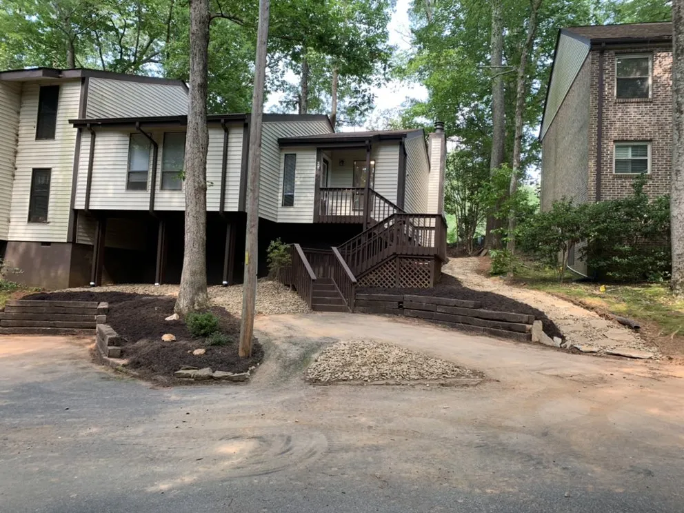 Affordable residential landscaping experts serving Simpsonville, SC - Rockin’ Landscapes