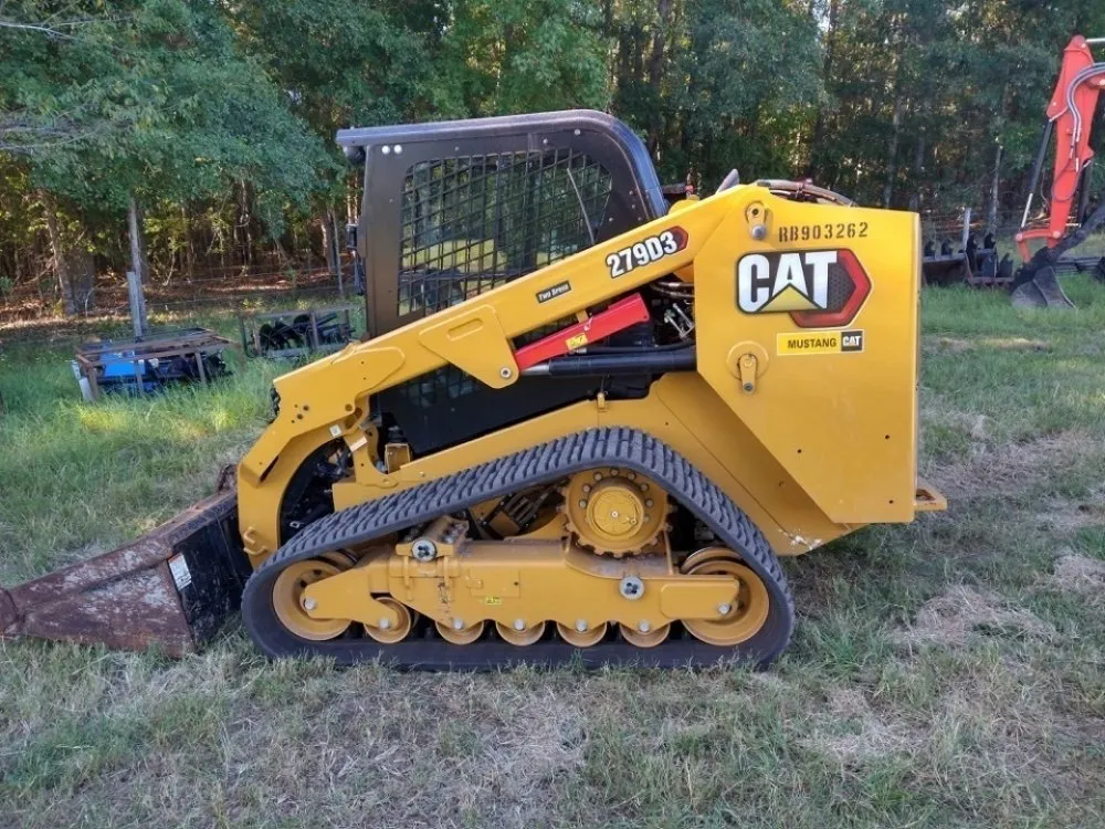 Affordable residential landscaping in Yukon, OK by Rockin P Trucking