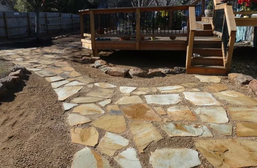 Trusted landscaping services in Floresville, TX - Rockin R Tree Service & Landscaping