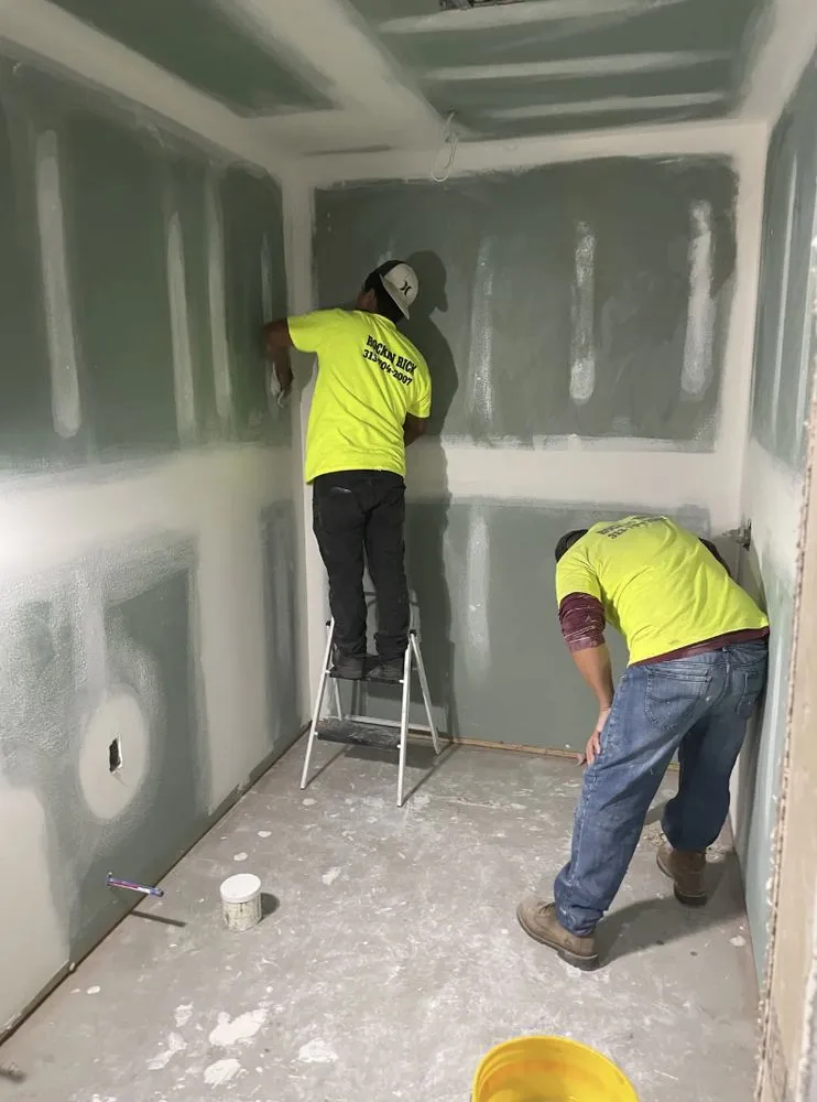 Custom lawn care service for homes across Livonia, MI - Rockin Ricks