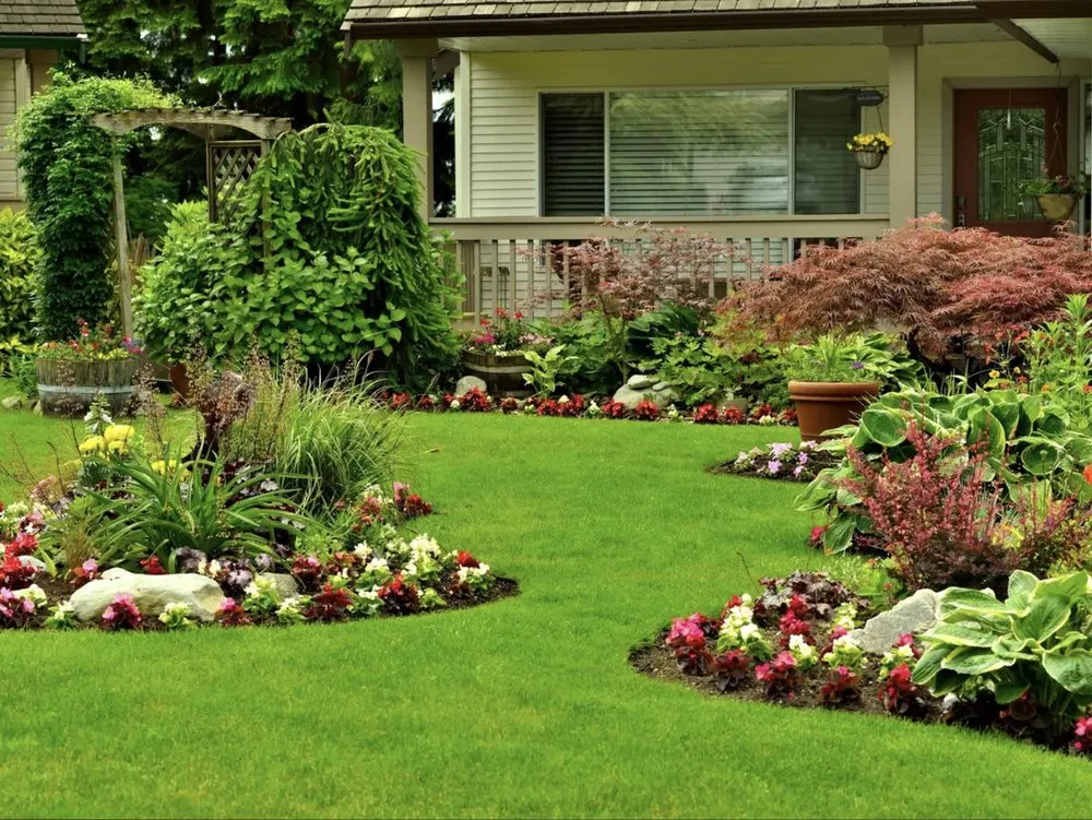 Top-rated residential landscaping experts serving Livonia, MI - Rockin Ricks