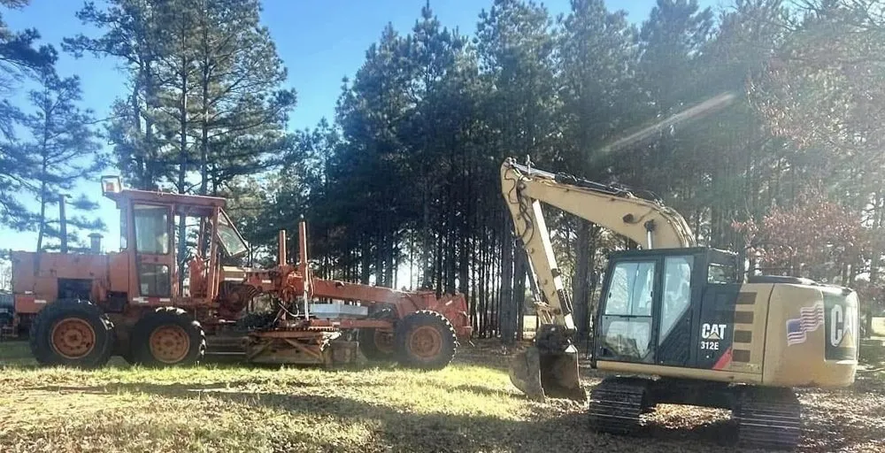 Local landscape design for residential properties in Hamburg, AR by Rockin W Cattle & Land Works