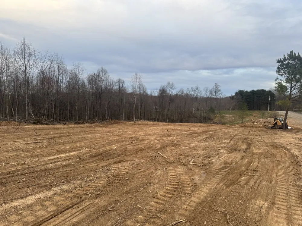 Custom lawn care service in Moss, TN - Rocking B