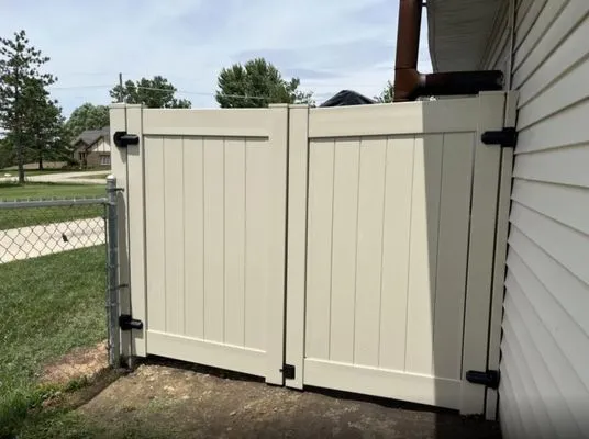 Rocking M Improvements Logo