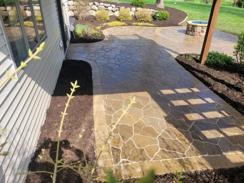Trusted lawn care service in Loretto, MN - Rockman Landscaping & Tree Service