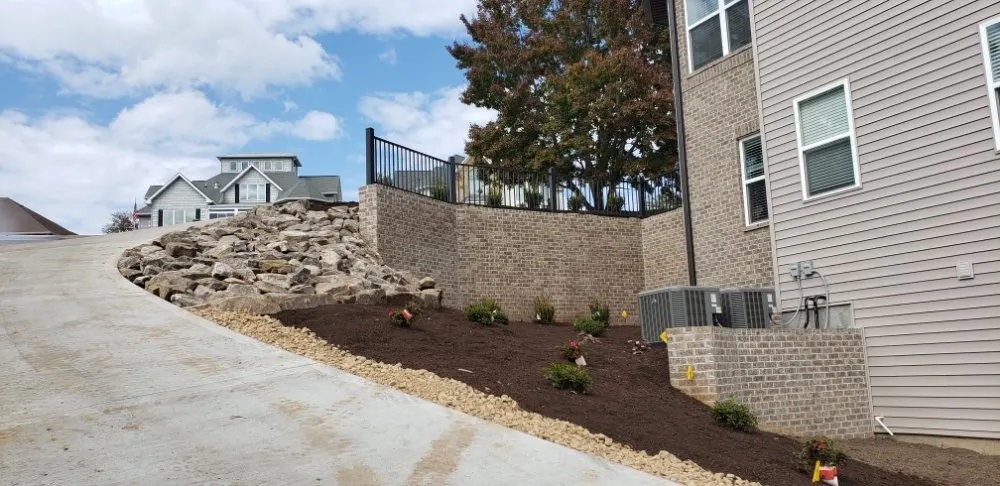Affordable residential landscaping in Loudon, TN - Rockscape