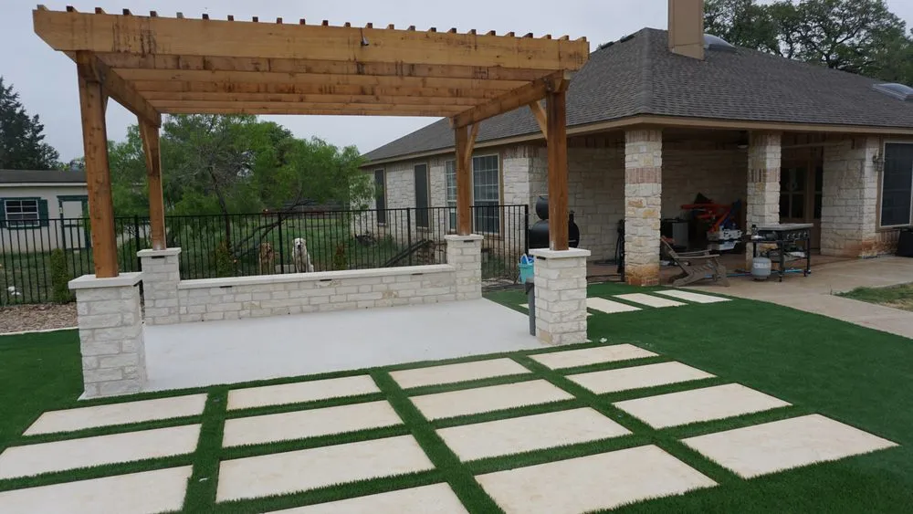 Expert residential landscaping for residential properties in Bee Cave, TX by Rockview Landscapes