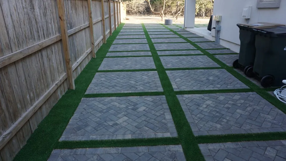 Affordable yard cleanup service for beautiful yards across Bee Cave, TX - Rockview Landscapes