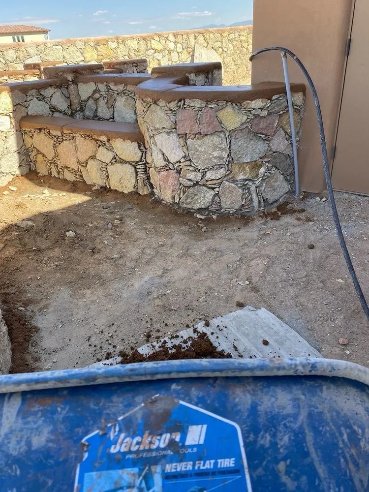 Custom residential landscaping in Las Cruces, NM by Rockwall Chuchyn