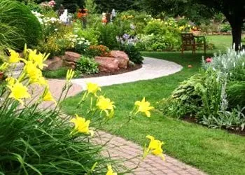 Local landscaping services experts serving Rockwall, TX - Rockwall Landscaping and Lawn Care
