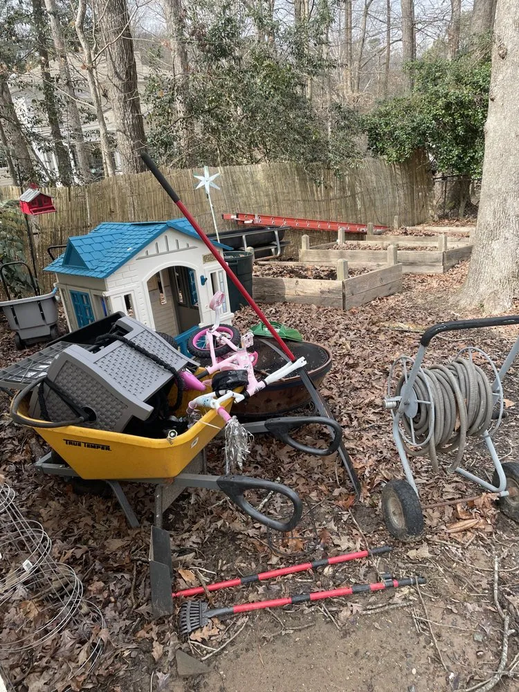 Local landscaping services experts serving Montgomery, AL - Rockwell Labor Services