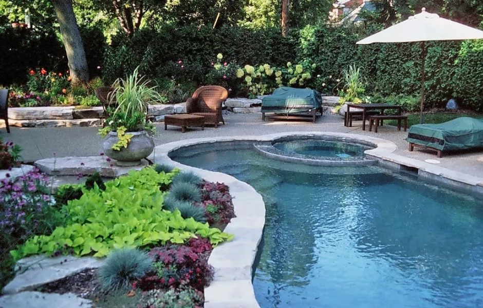 Top-rated yard maintenance for residential properties in Lake Orion, MI by Rockworks