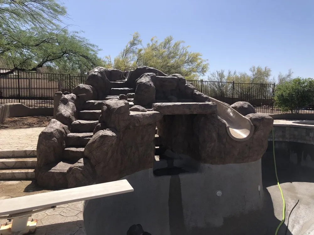 Local lawn care service in Phoenix, AZ by Rockworks