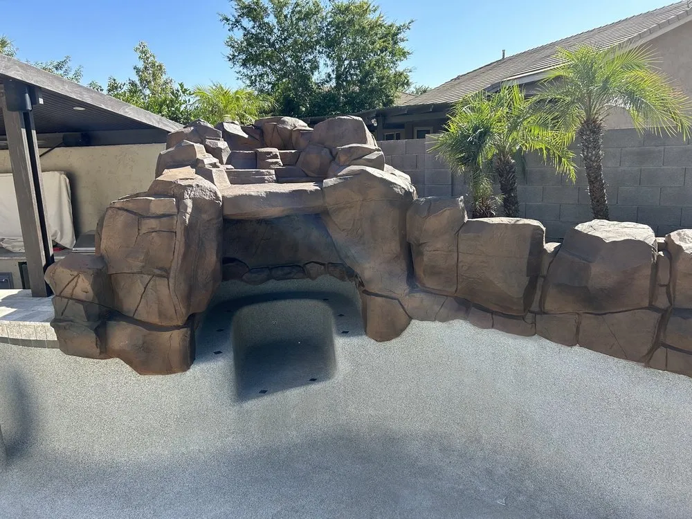 Top-rated lawn care service in Phoenix, AZ - Rockworks