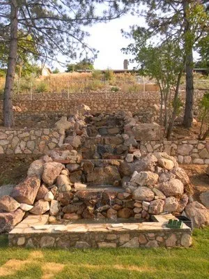 Rocky Mile Construction Logo