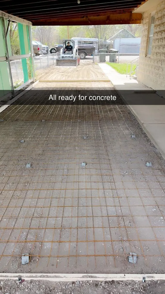 Custom landscaping services experts serving Cañon City, CO - Rocky Mountain Land Scrapers & Concrete