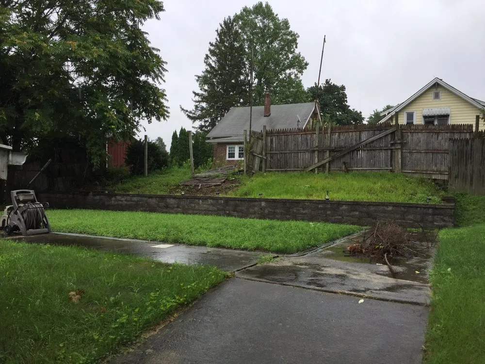 Affordable yard cleanup service experts serving Montgomery, NY - Rocky Mountain North General Contractors